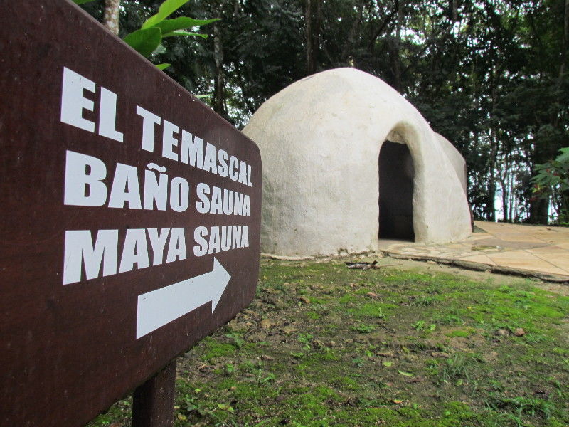 Camino Real Tikal‎ El Remate