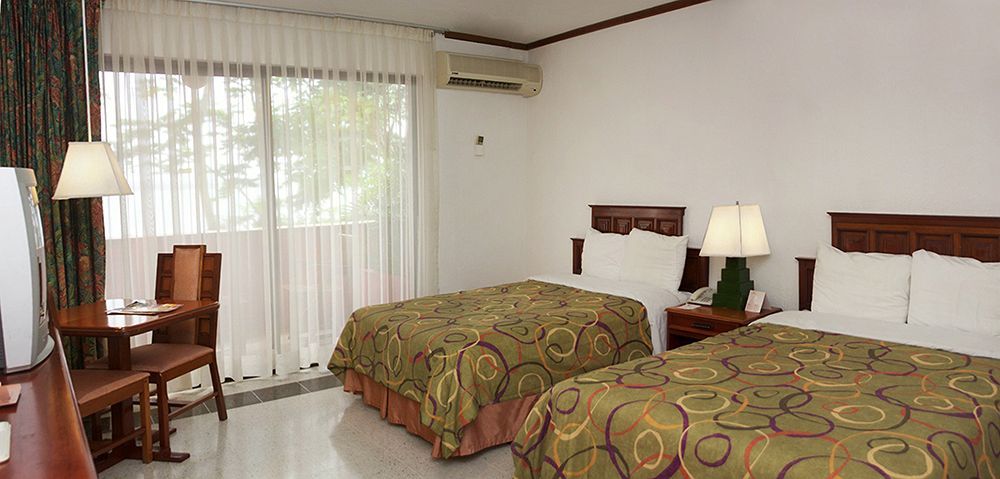Hotel Camino Real Tikal‎ 5*